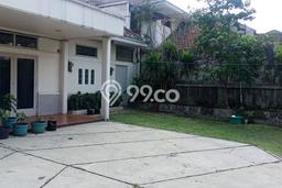 For Sale! Luxury House LT 454m2 Desain Elegan di Veteran For Sale! Luxury House LT 454m2 Desain Elegan di Veteran