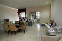 Rumah sewa siap pakai 4 Kamar Tidur di Burangrang, Bandung Rumah sewa siap pakai 4 Kamar Tidur di Burangrang, Bandung