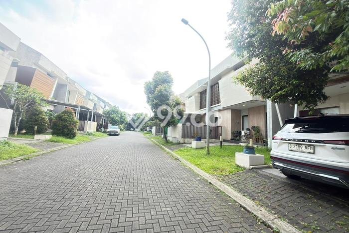 For Sale Rumah Mewah Exclusive di BSD, Tangerang Selatan For Sale Rumah Mewah Exclusive di BSD, Tangerang Selatan