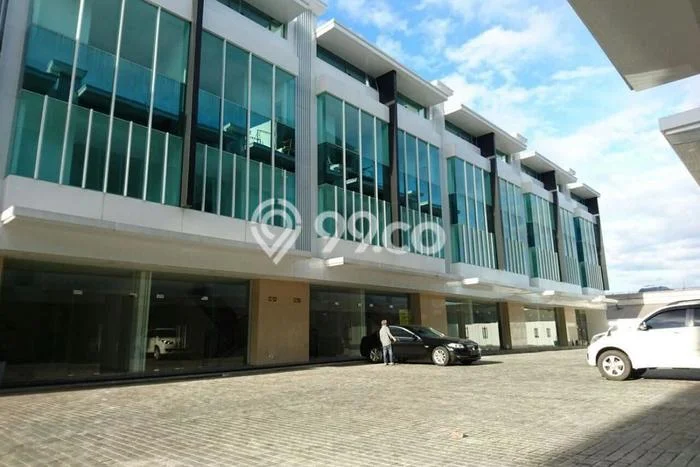 Ruko Bagus Dijual LB 180m2 Lokasi Strategis Jakarta Selatan Area Cocok untuk Berbisnis Ruko Bagus Dijual LB 180m2 Lokasi Strategis Jakarta Selatan Area Cocok untuk Berbisnis