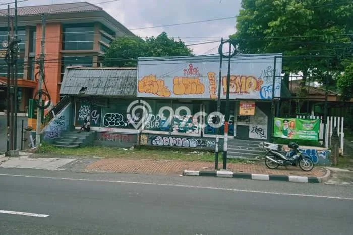 Disewakan Ruko komersial di Depok luas bangunan 100m2 Disewakan Ruko komersial di Depok luas bangunan 100m2