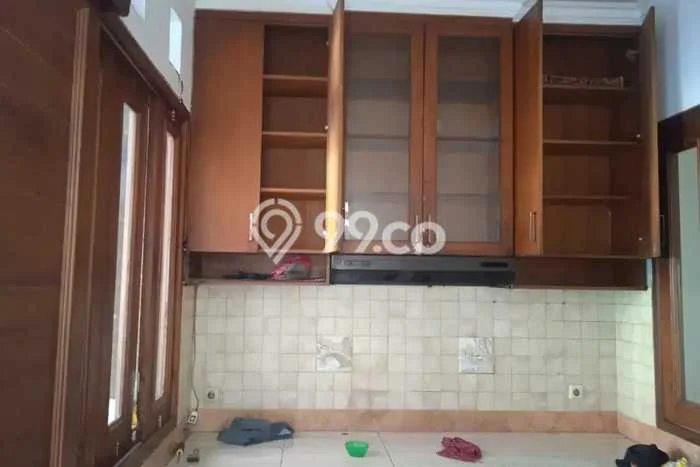 For Sale! Luxury House LT 320m2 Desain Elegan di Cipinang Melayu For Sale! Luxury House LT 320m2 Desain Elegan di Cipinang Melayu