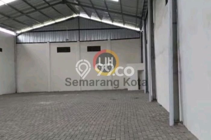 Gudang Komersial Disewakan di Tugu Semarang Luas 450m2 Gudang Komersial Disewakan di Tugu Semarang Luas 450m2