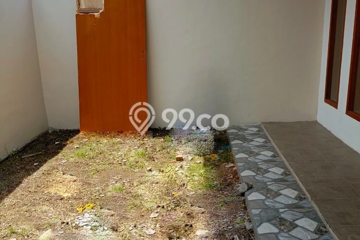 Jual Rumah Bagus Siap Huni LB 100m2 di Bojongsoang, Bandung Jual Rumah Bagus Siap Huni LB 100m2 di Bojongsoang, Bandung