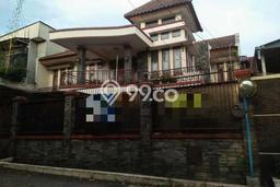 Rumah Eksklusif Siap Huni LT 435m2 di Cicendo, Bandung Rumah Eksklusif Siap Huni LT 435m2 di Cicendo, Bandung