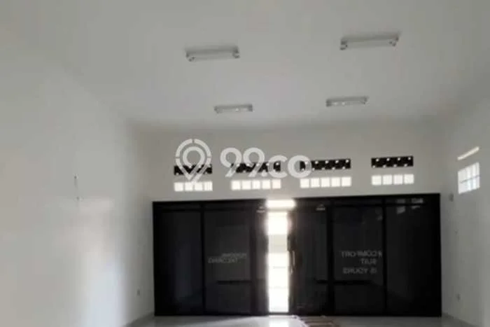 Disewakan Ruko di Kawasan Ramai Asia Afrika Luas 70m2 Disewakan Ruko di Kawasan Ramai Asia Afrika Luas 70m2