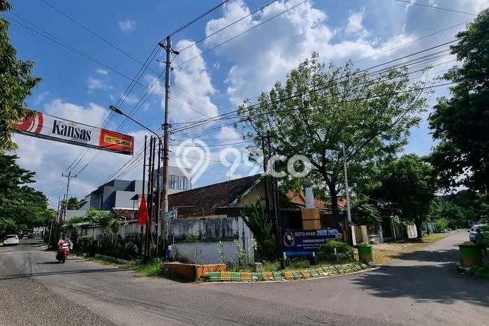 Rumah di , Semarang, Luas 415m2m² LB 207m2m² - JUAL CEPAT! Rumah di , Semarang, Luas 415m2m² LB 207m2m² - JUAL CEPAT!