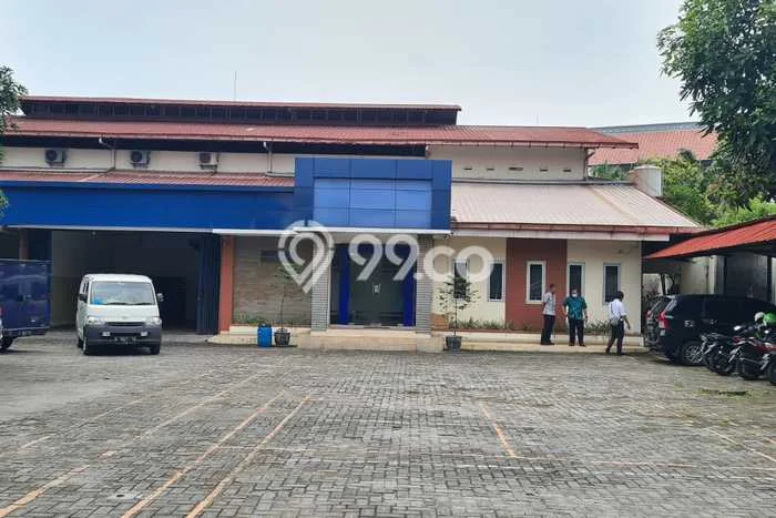 Gudang Disewa di Semarang dengan LB 700m2 Area Komersial Ramai Gudang Disewa di Semarang dengan LB 700m2 Area Komersial Ramai