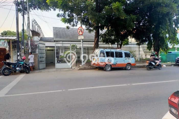 Jual Cepat !! Kini Turun 500 Jt ! Harus Segera Laku !! Negoo!! Rumah Hm Lt.560 Lb.338 Jalan Raya Pulasaren Cirebon Jual Cepat !! Kini Turun 500 Jt ! Harus Segera Laku !! Negoo!! Rumah Hm Lt.560 Lb.338 Jalan Raya Pulasaren Cirebon