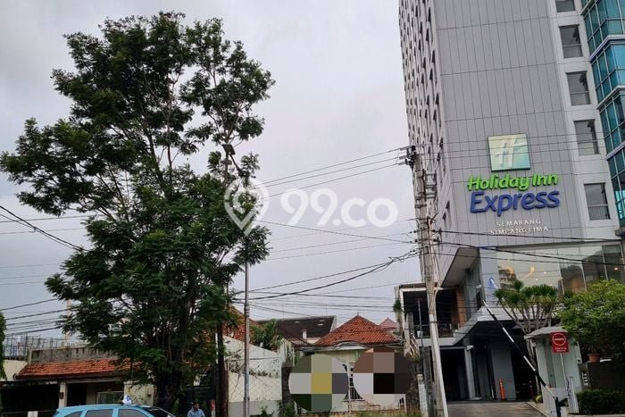 Komersial Disewa di Semarang dengan LB 300m2 Area Komersial Ramai Komersial Disewa di Semarang dengan LB 300m2 Area Komersial Ramai
