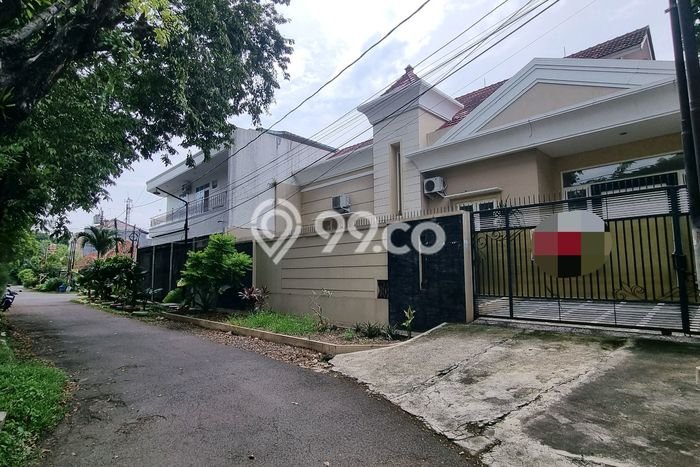 Disewakan! Rumah 3 Kamar Tidur &
2 Kamar Mandi di Halmahera, Semarang Disewakan! Rumah 3 Kamar Tidur &
2 Kamar Mandi di Halmahera, Semarang
