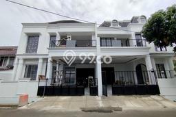 Rumah Elit LB 243m2 Siap Pakai Desain Elegan di Bintaro, Tangerang Selatan Rumah Elit LB 243m2 Siap Pakai Desain Elegan di Bintaro, Tangerang Selatan