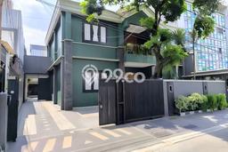Rumah Luxury Modern Tanpa Renovasi di Cipete Jakarta Selatan Rumah Luxury Modern Tanpa Renovasi di Cipete Jakarta Selatan