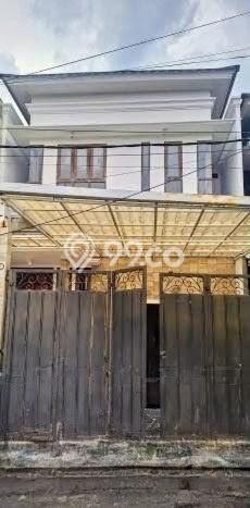 Hunian Mewah Siap Huni LT 198m2 di Cilandak, Jakarta Selatan Hunian Mewah Siap Huni LT 198m2 di Cilandak, Jakarta Selatan