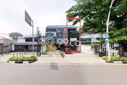 LOKASI PREMIUM! Ruko Kawasan Kebayoran Baru, Luas 121m², Area Niaga LOKASI PREMIUM! Ruko Kawasan Kebayoran Baru, Luas 121m², Area Niaga