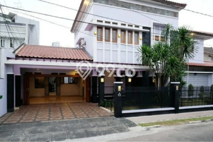 Ready to Use! Luxury House LT 576m2 Desain Elegan di Lebak Bulus Ready to Use! Luxury House LT 576m2 Desain Elegan di Lebak Bulus