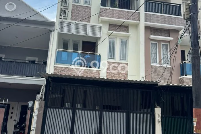 Sewa Rumah Murah di Tomang Jakarta Barat dengan 4 Kamar Tidur Sewa Rumah Murah di Tomang Jakarta Barat dengan 4 Kamar Tidur