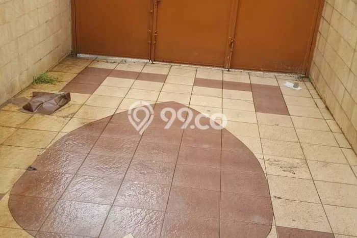 Disewakan! Rumah 3 Kamar Tidur &
2 Kamar Mandi di Petojo, Jakarta Pusat Disewakan! Rumah 3 Kamar Tidur &
2 Kamar Mandi di Petojo, Jakarta Pusat