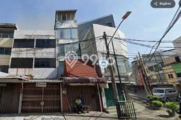 Ruko Dijual di Jakarta Barat LT 71m2 & LB 235m2 Lokasi Terbaik! Ruko Dijual di Jakarta Barat LT 71m2 & LB 235m2 Lokasi Terbaik!