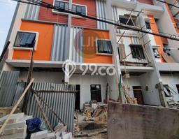 Dijual Hunian Rumah Terawat 4 Kamar di Tomang, Jakarta Barat Dijual Hunian Rumah Terawat 4 Kamar di Tomang, Jakarta Barat