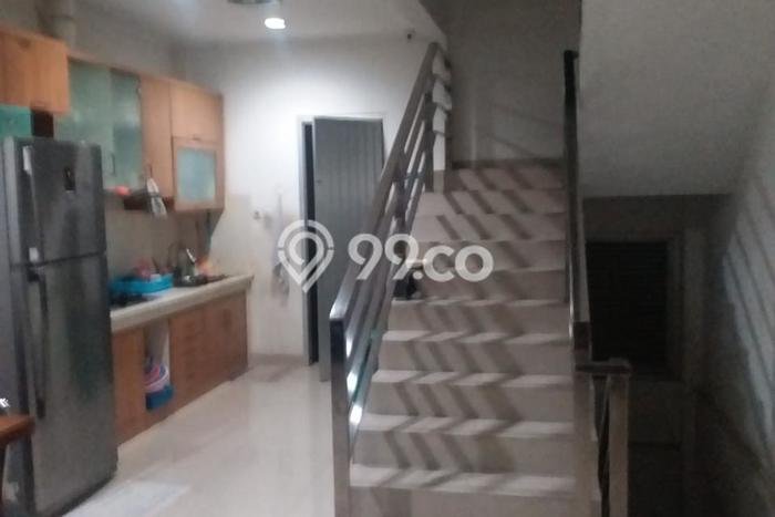 Area Ramai! Ruko Dijual di Mangga Besar untuk Bisnis Luas Bangunan 270m2 Area Ramai! Ruko Dijual di Mangga Besar untuk Bisnis Luas Bangunan 270m2