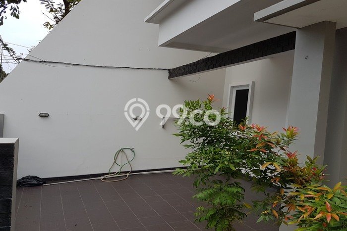 Jual Rumah Mewah Megah Dengan View Eksklusif di Tomang, Jakarta Barat Jual Rumah Mewah Megah Dengan View Eksklusif di Tomang, Jakarta Barat
