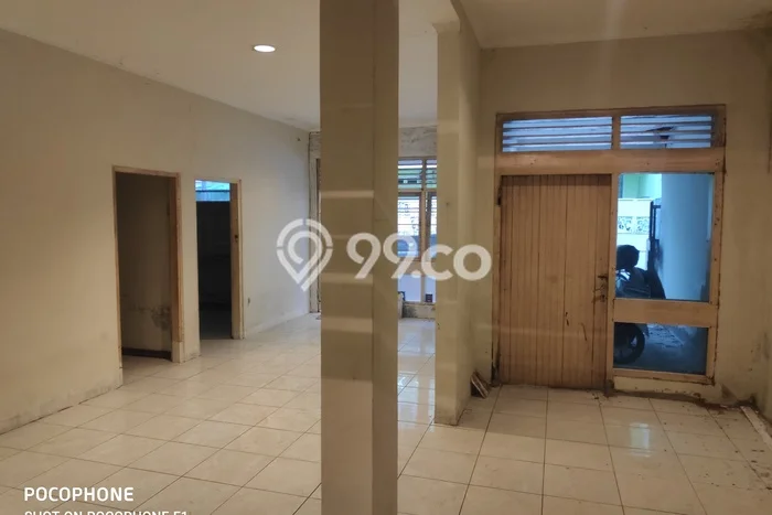 Rumah Disewakan Jakarta Barat LT 150m2 LB 200m2 Kawasan Tomang Rumah Disewakan Jakarta Barat LT 150m2 LB 200m2 Kawasan Tomang