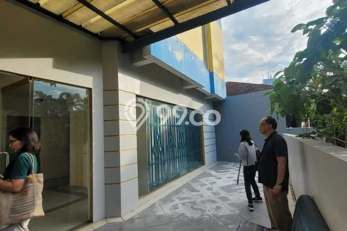 Disewakan Kantor di Kawasan Ramai Tomang Luas 3310m2 Disewakan Kantor di Kawasan Ramai Tomang Luas 3310m2