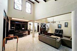 Jual Rumah Luas Megah Dengan View Eksklusif di Cikutra, Bandung Jual Rumah Luas Megah Dengan View Eksklusif di Cikutra, Bandung