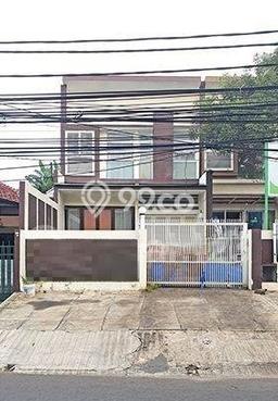 Rumah Mewah LB 250m2 Siap Pakai Desain Elegan di Tomang, Jakarta Barat Rumah Mewah LB 250m2 Siap Pakai Desain Elegan di Tomang, Jakarta Barat