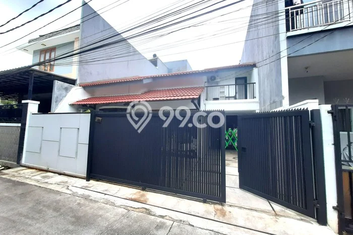 Sewa Rumah Harga Terjangkau di Tomang Jakarta Barat Punya 4 Kamar Tidur Sewa Rumah Harga Terjangkau di Tomang Jakarta Barat Punya 4 Kamar Tidur