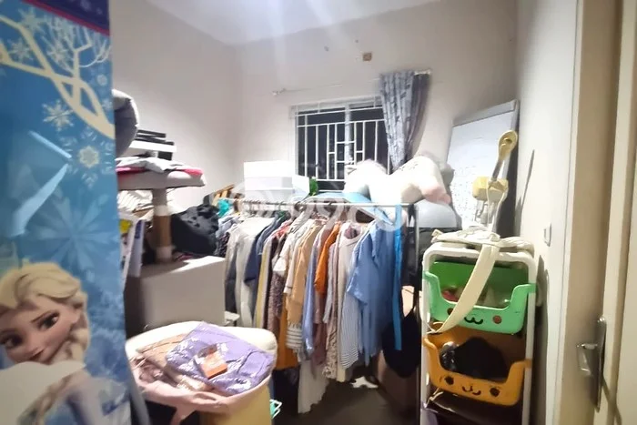 Dijual Hunian Rumah Terawat 4 Kamar di Cikupa Citra Raya, Tangerang Dijual Hunian Rumah Terawat 4 Kamar di Cikupa Citra Raya, Tangerang