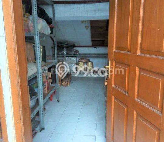 Dijual Hunian Rumah Terawat 4 Kamar di Tomang, Jakarta Barat Dijual Hunian Rumah Terawat 4 Kamar di Tomang, Jakarta Barat