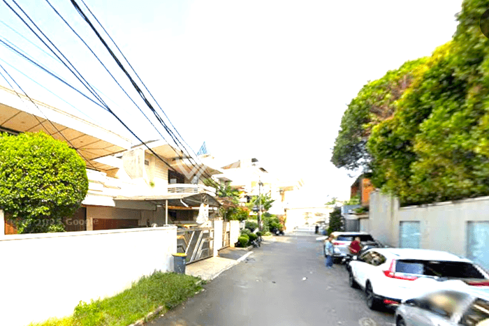 Rumah Mewah LB 600m2 Siap Huni Desain Elegan di Tomang, Jakarta Barat Rumah Mewah LB 600m2 Siap Huni Desain Elegan di Tomang, Jakarta Barat