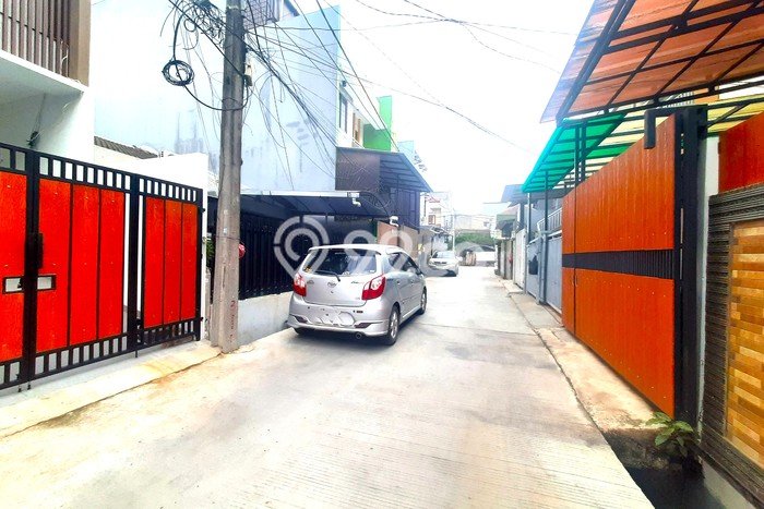 Dijual Rumah 4 Kamar Lokasi Ideal Bagus dan Strategis di Kebon Jeruk Dijual Rumah 4 Kamar Lokasi Ideal Bagus dan Strategis di Kebon Jeruk