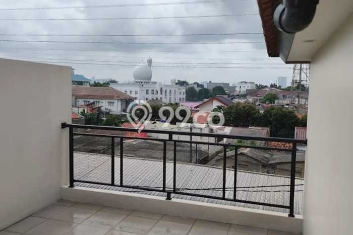 Rumah Modern 3 KT di Bintaro Jakarta Selatan Unfurnished Rumah Modern 3 KT di Bintaro Jakarta Selatan Unfurnished
