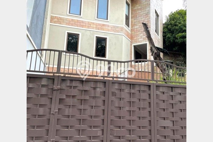 Rumah Luxury Modern Siap Huni di Ancol Jakarta Utara Rumah Luxury Modern Siap Huni di Ancol Jakarta Utara