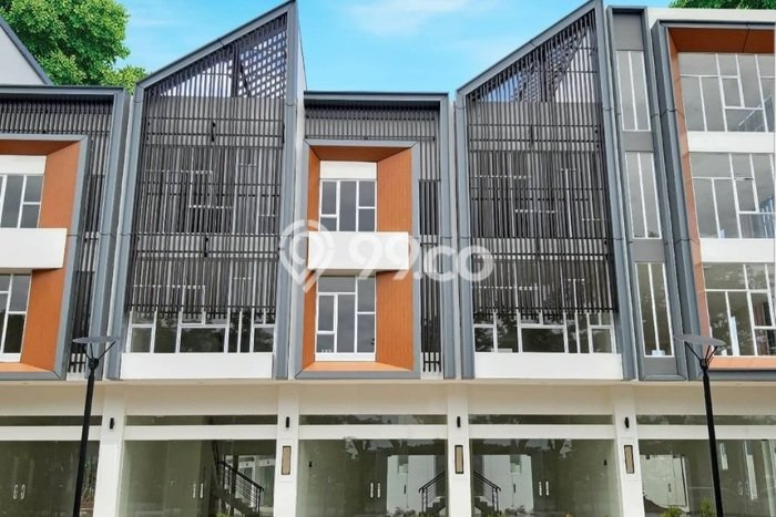 Ruko Dijual di Jakarta Timur LT 75m2 & LB 213m2 Lokasi Terbaik! Ruko Dijual di Jakarta Timur LT 75m2 & LB 213m2 Lokasi Terbaik!
