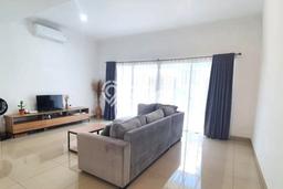 Ready to Use! Luxury House LT 200m2 Desain Elegan di Jakarta Garden City Ready to Use! Luxury House LT 200m2 Desain Elegan di Jakarta Garden City