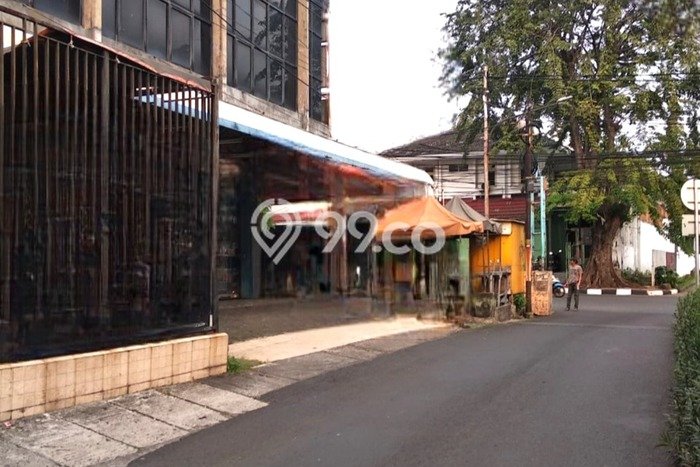 Ruko Dijual di Kebayoran Lama LT 192m2, LB 276m2 untuk Investasi Ruko Dijual di Kebayoran Lama LT 192m2, LB 276m2 untuk Investasi