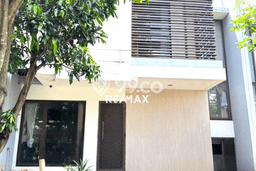 Dijual Rumah Mewah Elegan Dengan View Cantik di BSD City, Tangerang Dijual Rumah Mewah Elegan Dengan View Cantik di BSD City, Tangerang