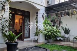 For Sale! Luxury House LT 220m2 Desain Elegan di Bintaro For Sale! Luxury House LT 220m2 Desain Elegan di Bintaro