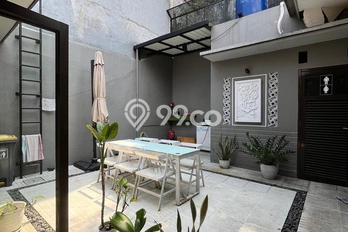 Ready to Use! Luxury House LT 240m2 Desain Modern di Bintaro Ready to Use! Luxury House LT 240m2 Desain Modern di Bintaro