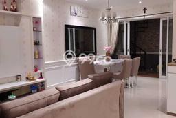 Rumah Elit Modern Tanpa Renovasi di Green Mansion Jakarta Barat Rumah Elit Modern Tanpa Renovasi di Green Mansion Jakarta Barat