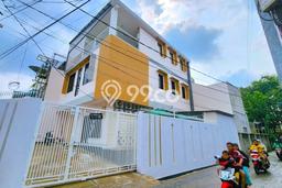 PENAWARAN TERBAIK! Rumah Premium area Tomang, LT 226m² Bangunan 378m² PENAWARAN TERBAIK! Rumah Premium area Tomang, LT 226m² Bangunan 378m²