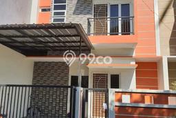 Rumah Terawat 3 KT 3 KM di Harapan Indah, Bekasi Rumah Terawat 3 KT 3 KM di Harapan Indah, Bekasi