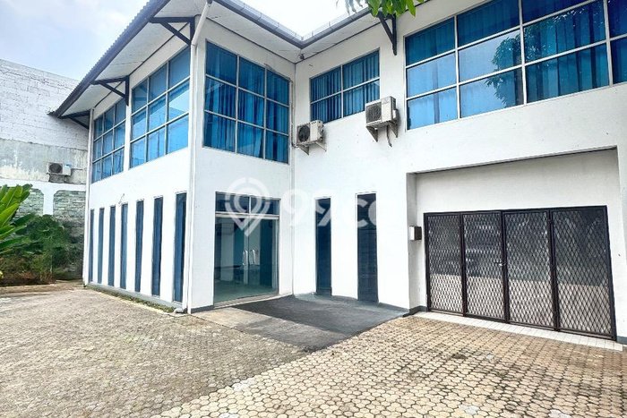 Hot Offer Hunian Premium Ideal dan Luas di Ciputat Timur, Tangerang Selatan Hot Offer Hunian Premium Ideal dan Luas di Ciputat Timur, Tangerang Selatan