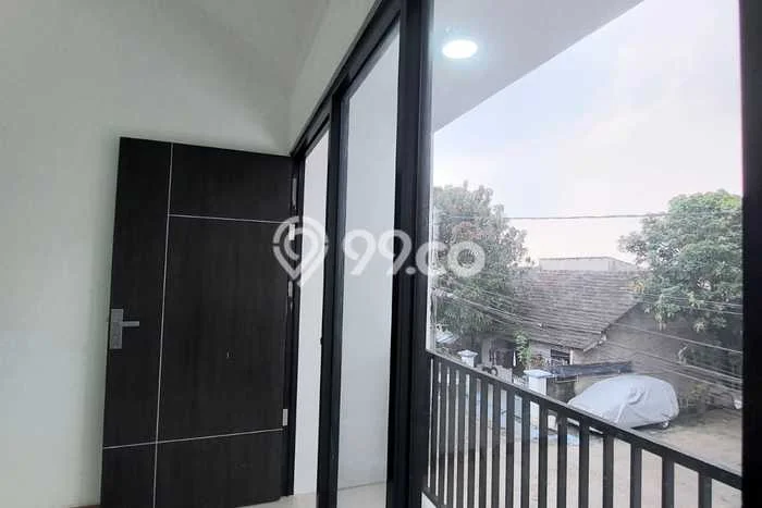 Rumah Modern Minimalis 3 Kamar Bisa Langsung Pindah di Karawaci Rumah Modern Minimalis 3 Kamar Bisa Langsung Pindah di Karawaci