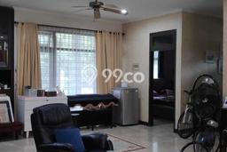 SEGERA MILIKI! Rumah area Cinere, Depok, Luas 353m2m² LB 350m2m² SEGERA MILIKI! Rumah area Cinere, Depok, Luas 353m2m² LB 350m2m²