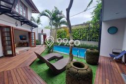 Jual Rumah Mewah Elegan Dengan View Eksklusif di Seminyak, Badung Jual Rumah Mewah Elegan Dengan View Eksklusif di Seminyak, Badung